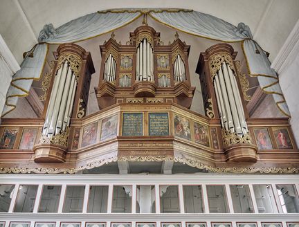 Imposante Orgel in einer Kirche